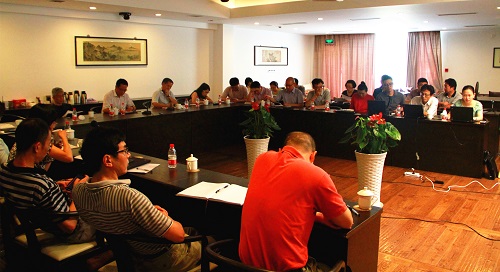 天堂硅谷召開半年度經營形勢分析會
